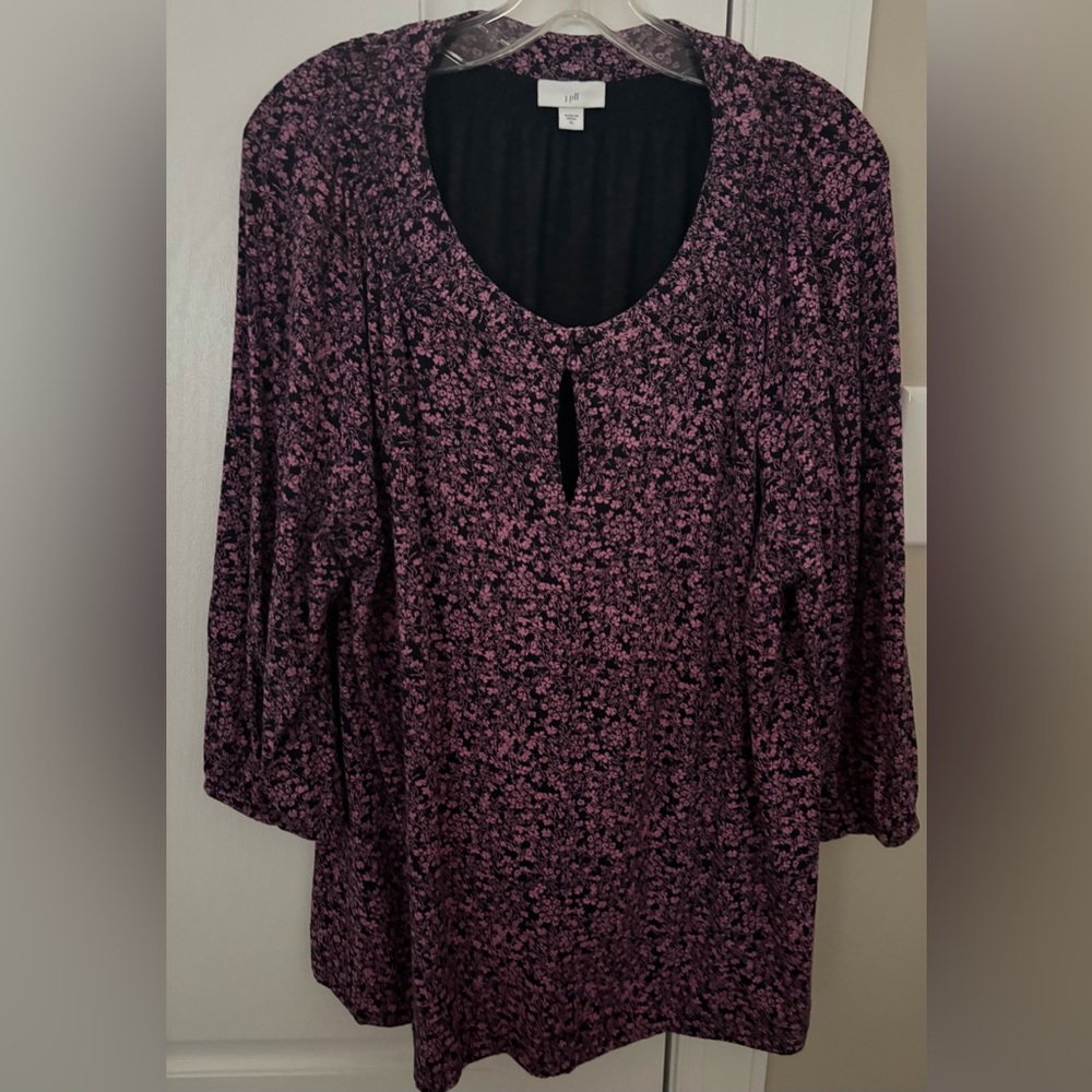 J Jill Navy and Pink Floral Blouse Top with Keyhole Neckline. Size XL